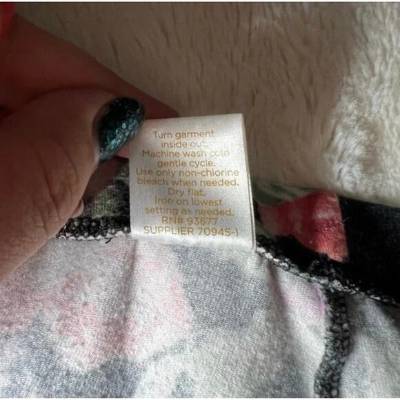 Decree Black Pink Floral Leggings Size Small - Picture 6 of 6